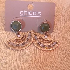 A bohemian earrings